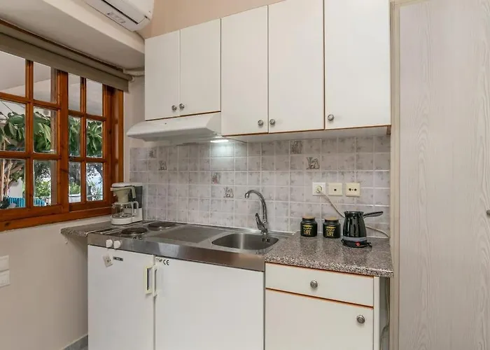 Napolitina Sea View * آداماس